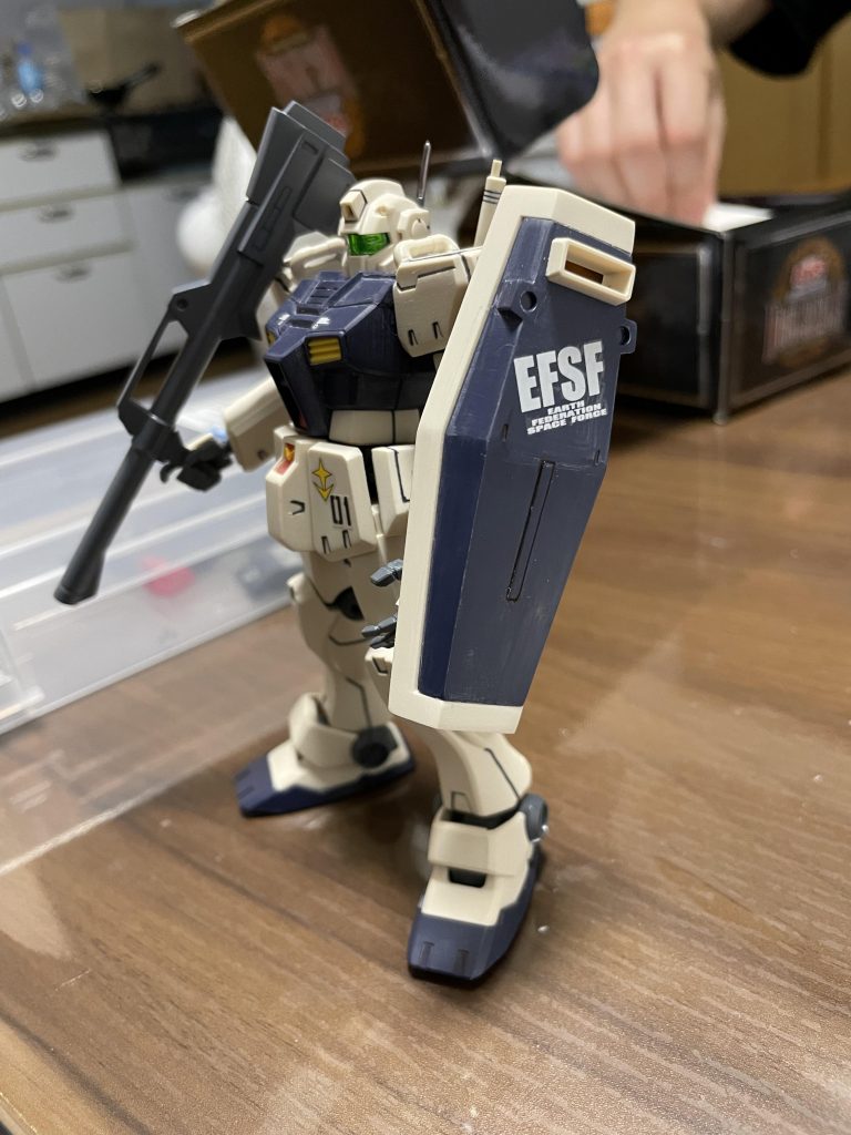 最後にデカールを貼り完成！発進準備完了であります！！