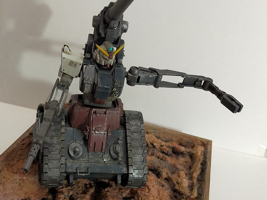 アームは展開可能。