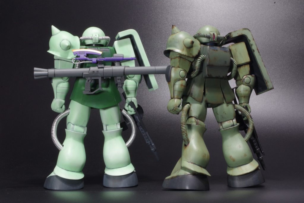 ザク　1/100旧キット　比較–2枚目/制作者：muramura