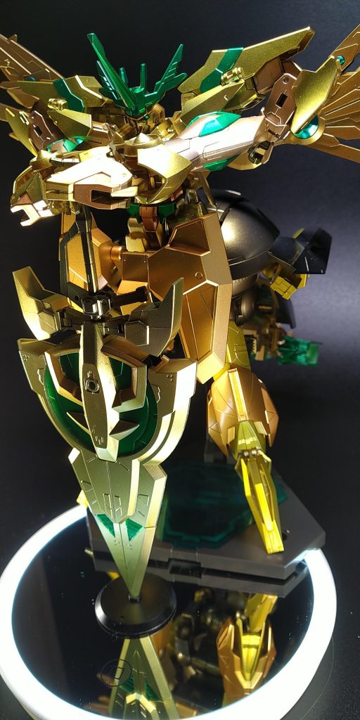 ダイソーのライト付きミラーの上で追加撮影