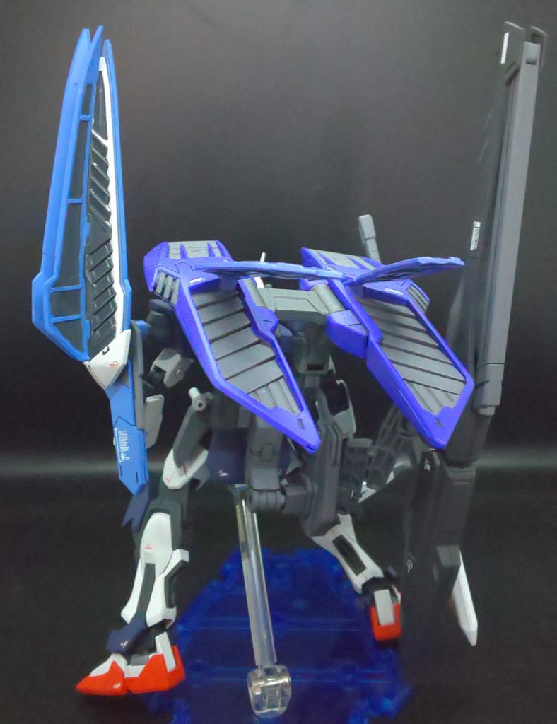 GNステルスフィールドを展開して、見方のサポートも可能です。