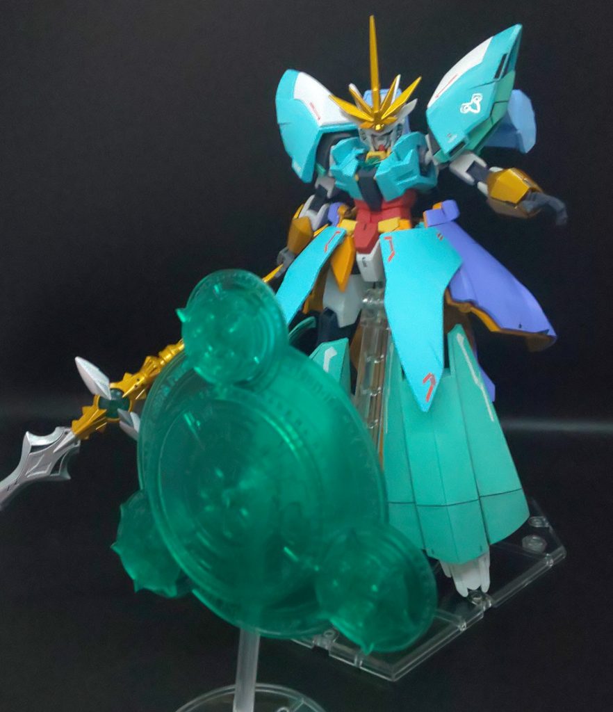 腕とアンテナが出現して、アリエスガンダムの完成です( ☆∀☆)ちなみに、マジカルパワーで構成された部分は、光沢仕上げになっております。