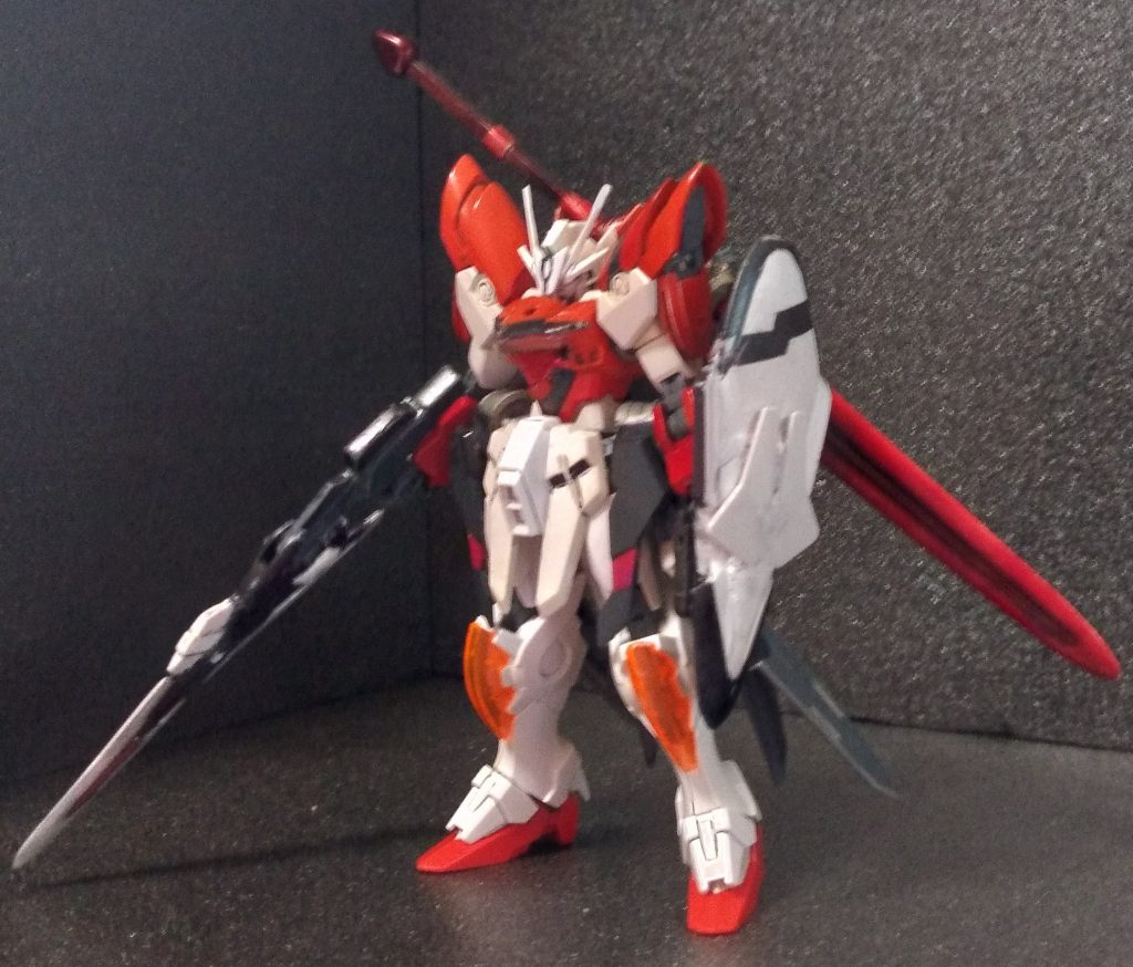 メインフォーム：シンペトルムガンブレードマシンガン、シールド、ツインダガー、そして大剣シンペトルムからなるフォーム。空戦性能は皆無に近いがバランスは取られている