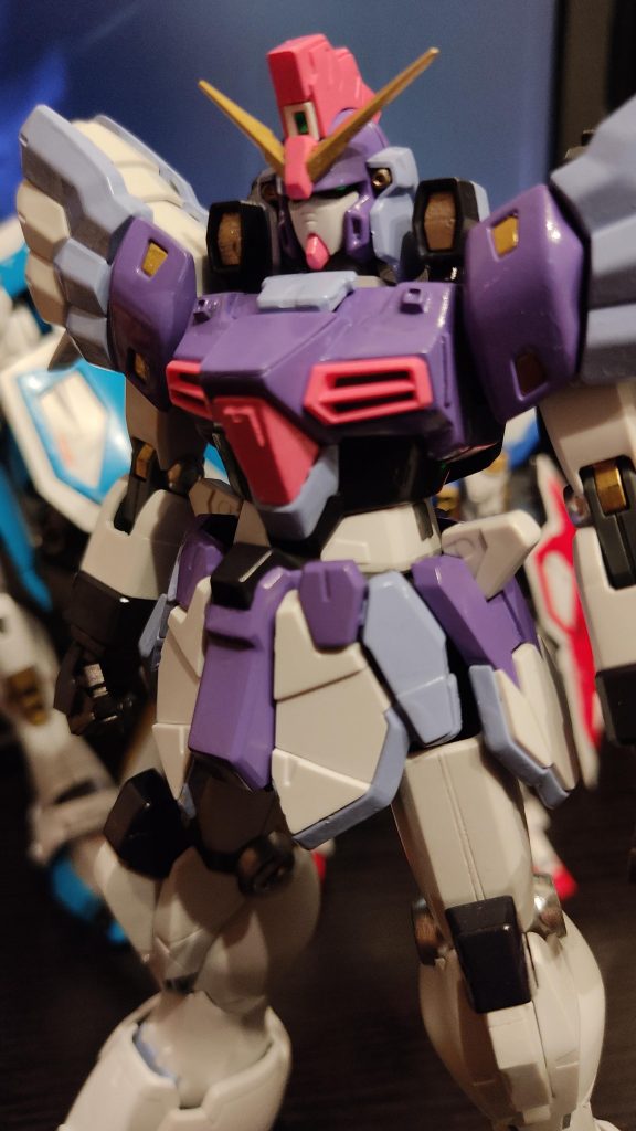 サンドロック改EWとまったく同じではなく少しだけ配色を変えています。特にコクピットハッチはお気に入りです。以上です。最後まで読んでいただきありがとうございました。