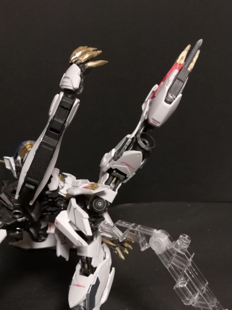 パイルバンカーでの蹴り