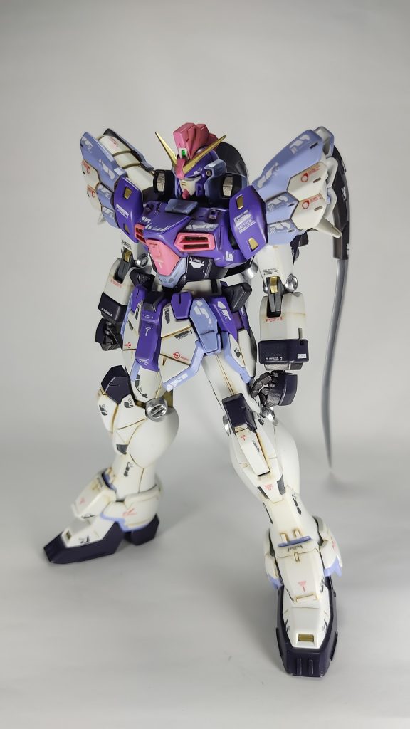 ディティールアップは主にデカール頼りです。その他カッターナイフでスジボリ、プラ棒貼付け、市販のパーツを貼り付けています。