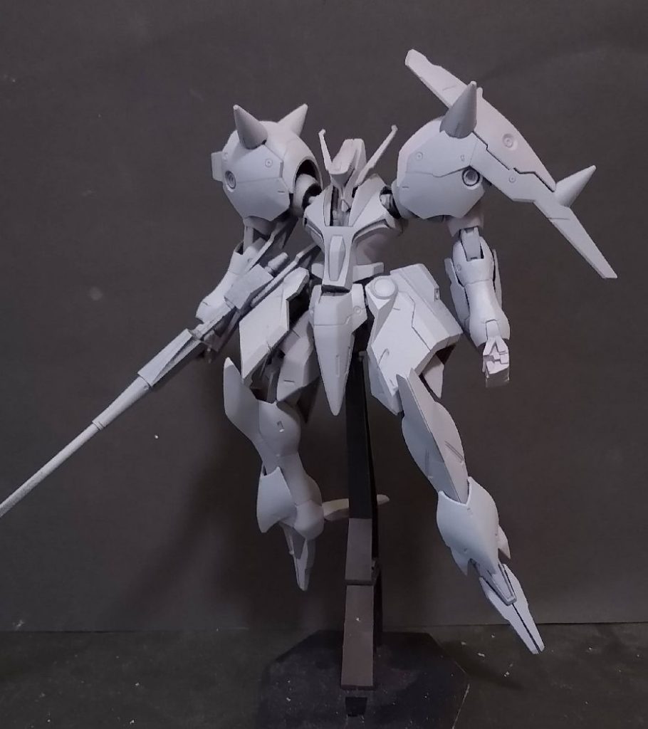 サフ画像カラーリング候補はガラッゾ、ガブスレイ、ティターンズの3つでしたが、コンセプトのハイブリッド仕様に一番近いと考えた明るめのガブスレイカラーにしました。