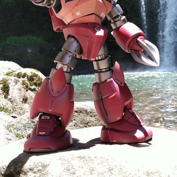 「ジオンの滝」のズゴック2021【屋外撮影】