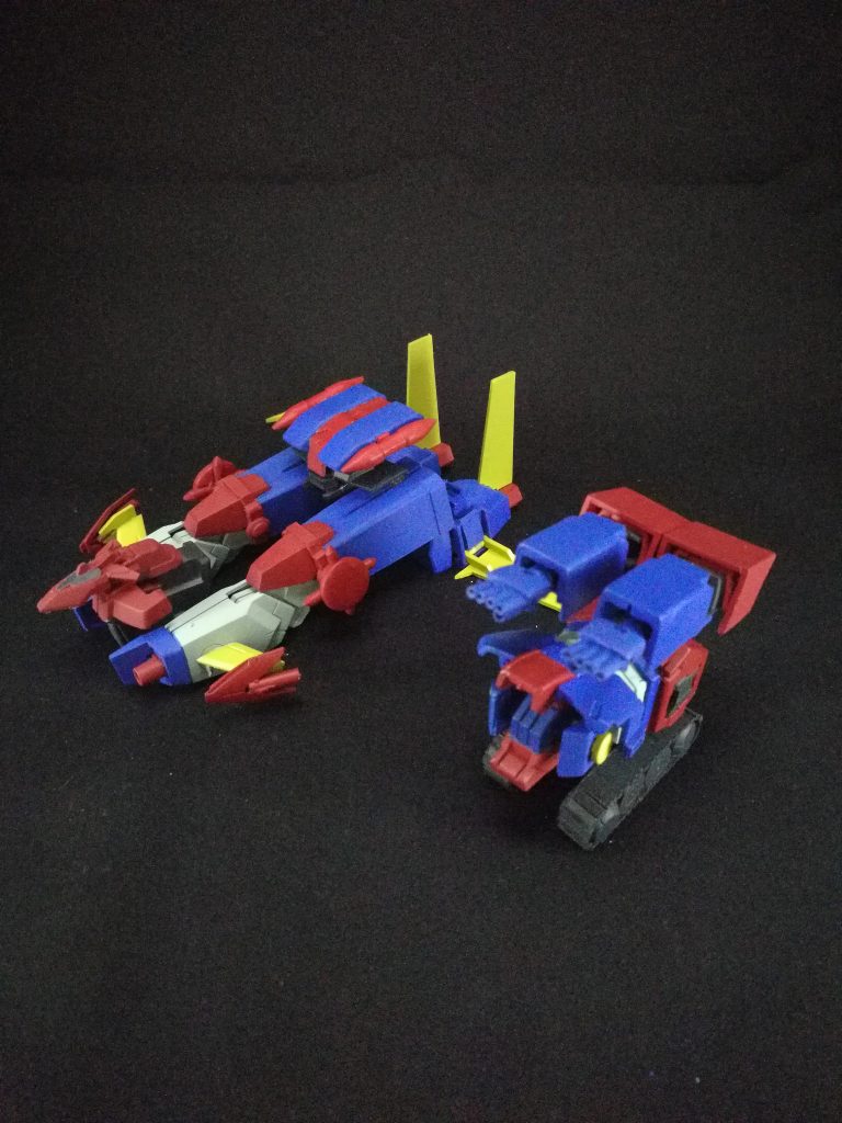 ムーンスリープライムアーマーは、2つのユニットで構成されます。『コアブル』『コアベース』元々のアーマー用ユニットを切り貼りしてこの配置にアーマーかつけられるようにしました 