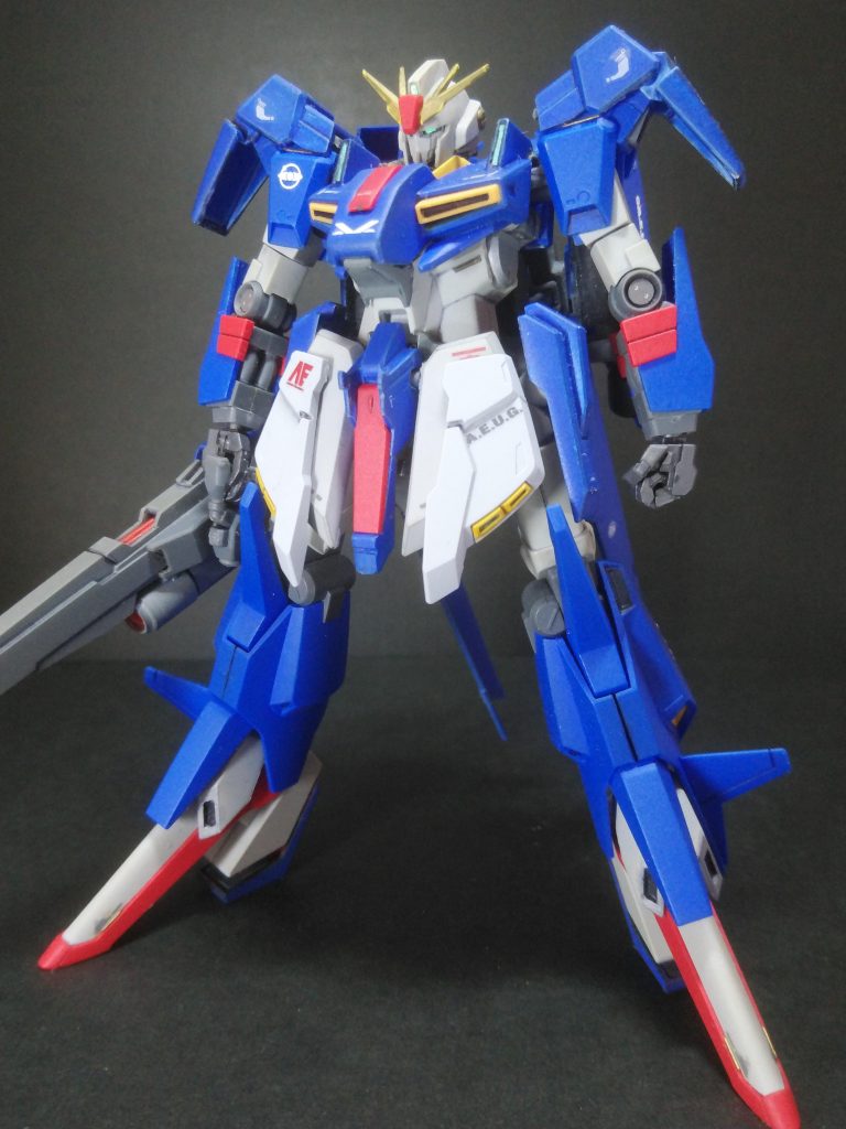 手首の付け根を角ﾀﾞｸﾄで延長、腰前装甲はｷﾞｬﾌﾟﾗﾝにｼﾅﾝｼﾞｭを合わせています。