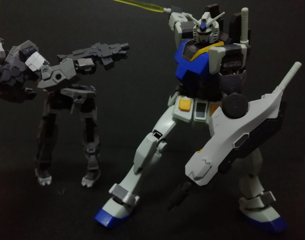 メイン写真候補だったヤツその2敵の上半身は画面外で頭を掴んで浮いている風に