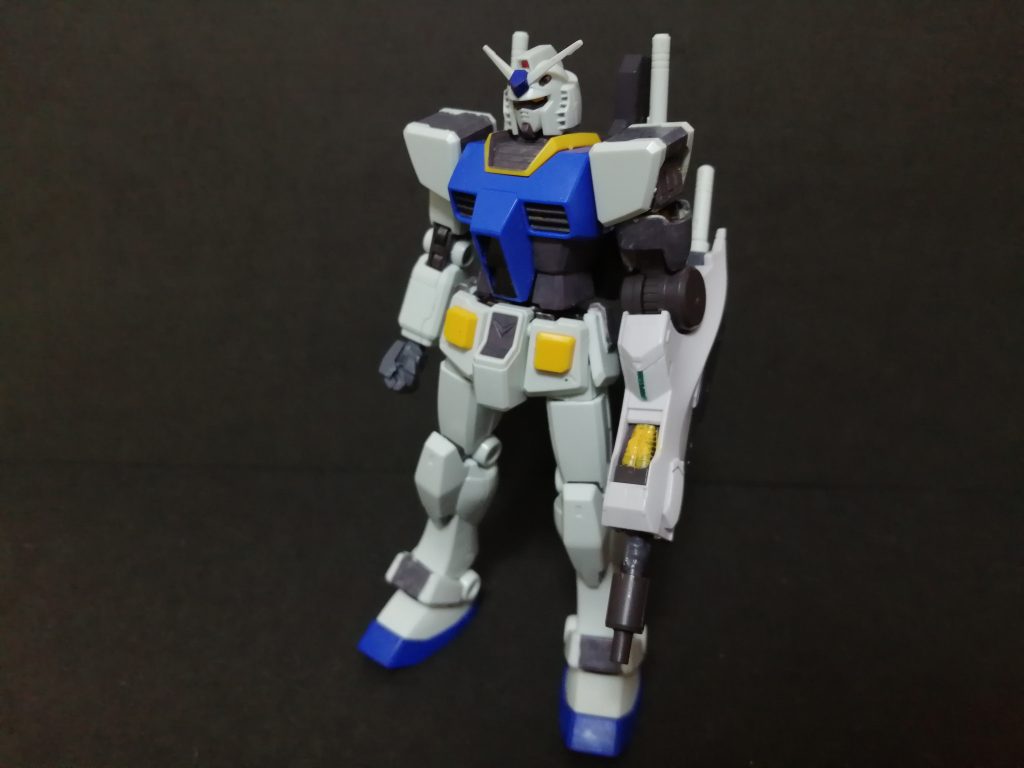 前バルバトスルプスレクスの腕がベースなんかの余剰パーツから銃口を作って腕をビームライフルに→サブアームを付けるはずのパーツの穴にちょうどサーベルが刺さる事を発見→サーベル兼キャノンって設定あるしEパック兼サーベルがあってもおかしくないよね…→完成