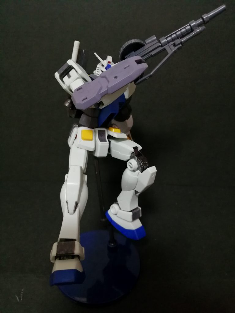 獅電のシールド家に居るのは団長専用機なのでガントレットは余り