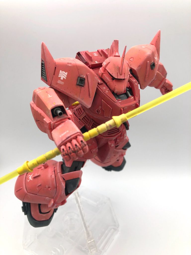 00791228アバオアクー進行中の地球連邦艦隊に突撃機動軍の先鋒として戦闘中、第13独立戦隊のRX-78に対抗するために出撃、交戦時に左腕部を損傷。00791229再度進軍を開始した地球連邦艦隊に突撃機動軍艦隊が激突、アズナブル大佐は第13独立戦隊と激しい戦闘を行うもRX-78に右腕部を切り落とされ撤退、なおこの交戦でMAN-08を失う。