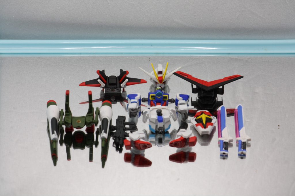 パーツはこんな感じで