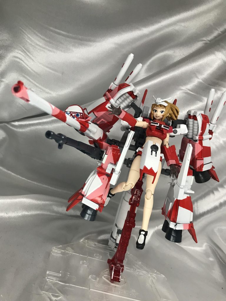 武器は二連スマートガン。この連結がたまらんのです(///▽///)レドームは筆塗りしたんですが、なんか配色に迷いましたw