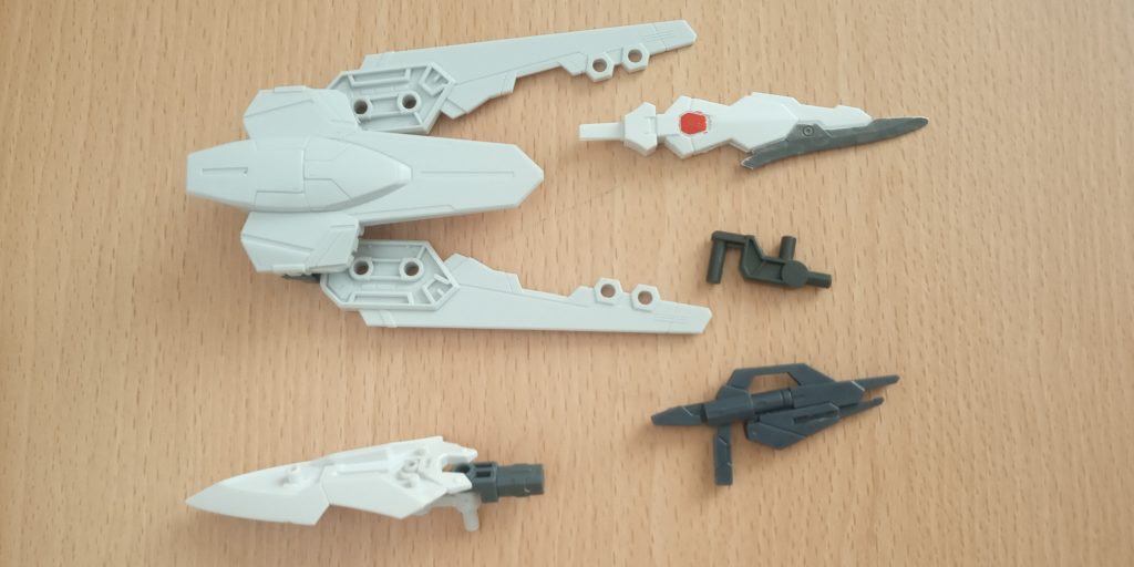 武装(左から)タクティカルマントマント形態を基本とした複合装備状況に応じ変形し様々な戦況に対応出来る。とどめは弓矢形態になり、シールドを射出 「アルナスルストライク」アルナスルシールド小型で取り回ししやすいシールドアルナスルブレイド片手で使えるよう持ち手が短い実体剣。タクティカルグリップマント、シールドと合体することで変形のはばが広がるアルナスルビームガンコアスプレーガンを発展させたビームガン。威力は約2倍。