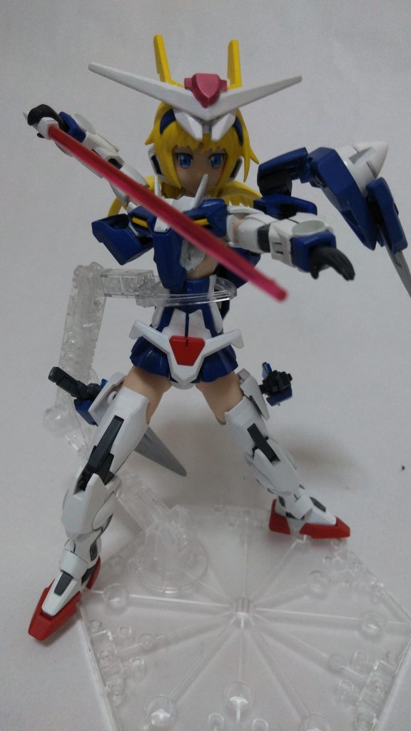 アクションポーズ・GNビームサーベル