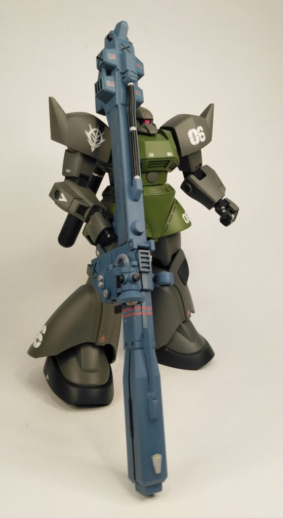 デカールは小スケールなので控えめに。