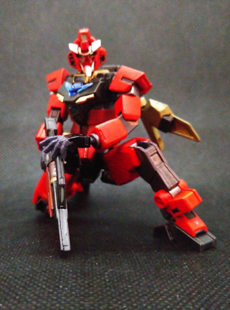 【コアガンダムリゼR】読み方は「リゼル」でお願いします(*-ω人)アーマーが干渉するのでデカールは最低限に。艶消し噴いてフェイスにはクリアレジンで光沢を・・・写真じゃ判り辛ぇ⁉️あと、何気にオッドアイッス( ・ω・)