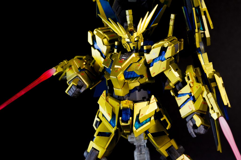 カラーレシピ金：エルドランゴールド紺：ブルーFS15050メカ部：メカサフヘビィサイコフレーム：薄くGXクリアシルバー→サファイアブルーでコート