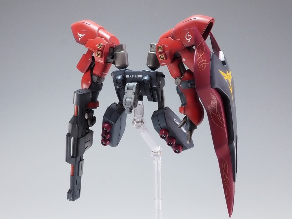 自律思考型強化ランドセルTYPE-SAZABIロ○コンエースパイロットの思考を封じ込めた忌まわしき装備。美少女が身に着けることで比類無き性能を発揮する。ハ○ーン「廃棄してしまえ💢」