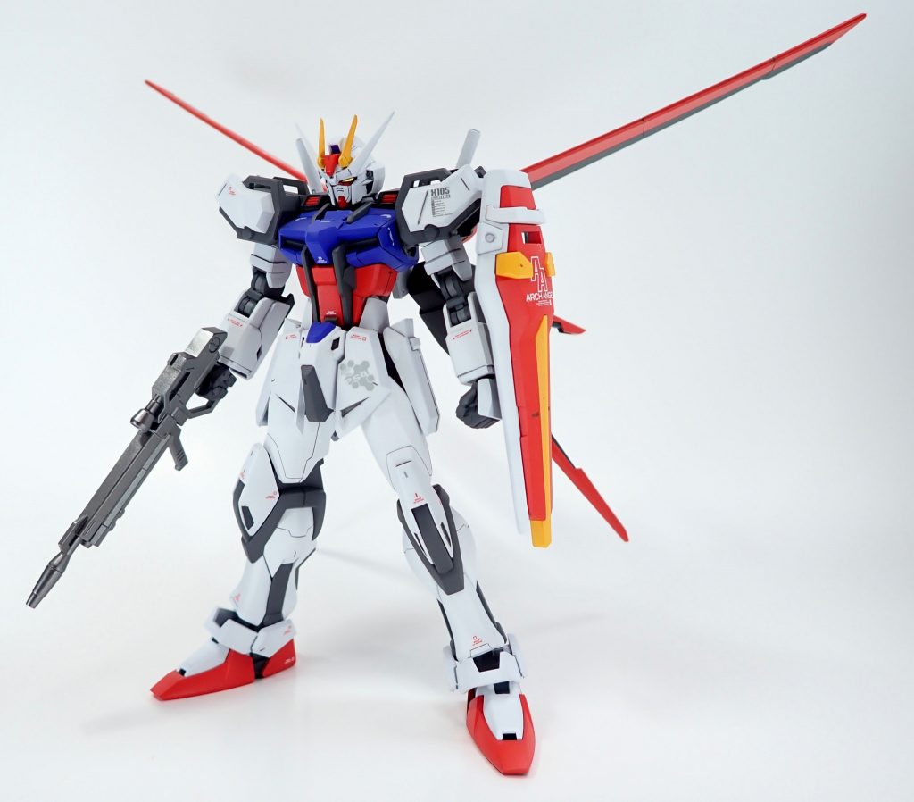 カラーリング(ガイアカラーです)・白:EXホワイト+EXシルバー・青:コバルトブルー・赤:ローズブライトレッド・黄:サンシャインイエロー+ビビットオレンジ・フレーム:メカサフへヴィ+EXブラック・武器類:フレームメタリック