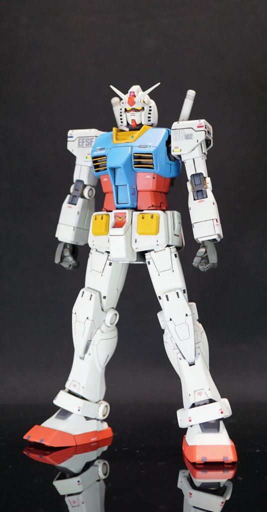 RX-78  ガンダム–2枚目/制作者：Anton1000