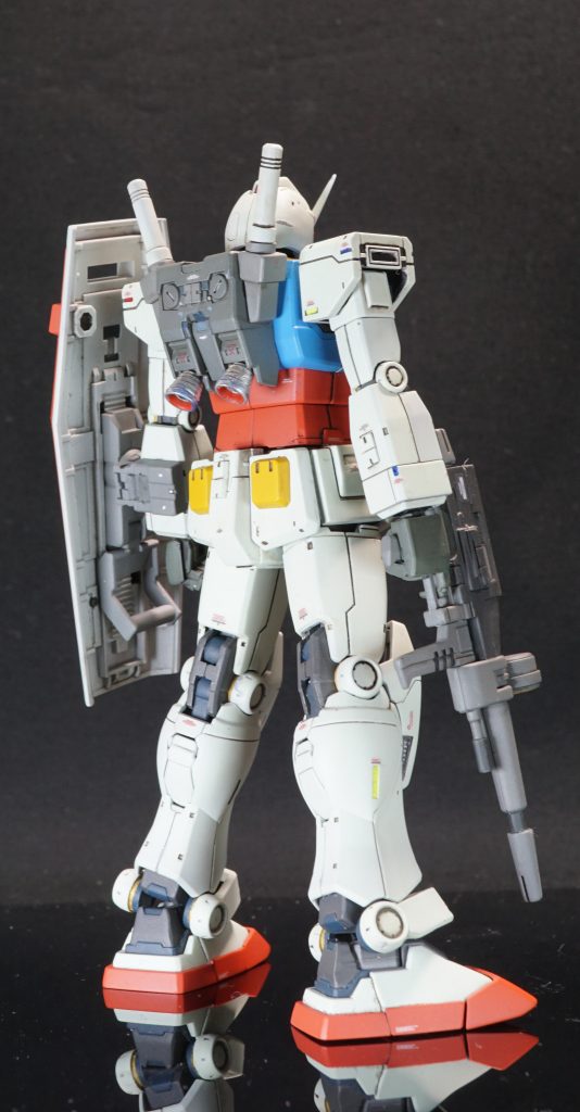RX-78  ガンダム–5枚目/制作者：Anton1000