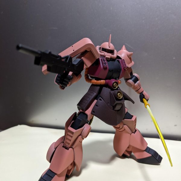PIXUSを買うと1／48スケールのシャア専用ザクが当たる：悲しい
