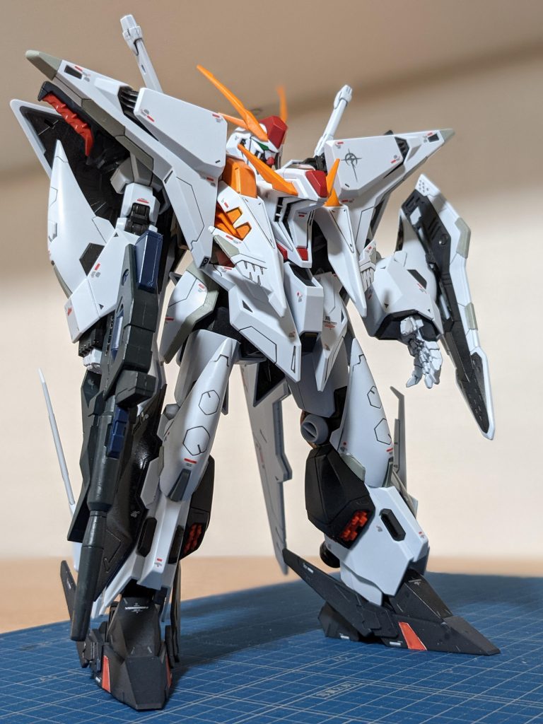 閃光のハサウェイ3回みました。バトルシーンは最高!Ξもペーネロペーも作りたくなっちゃいますよね。個人的には、ガウマンが大好きです。作ったΞを横に置きながらBlu-rayで4回目見たいと思います!