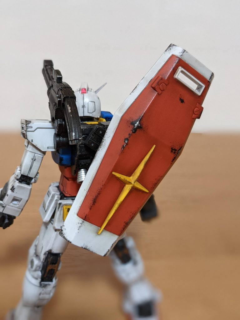 見事に(？)塗装の剥がれを表現出来ました。うん、かっこいい！