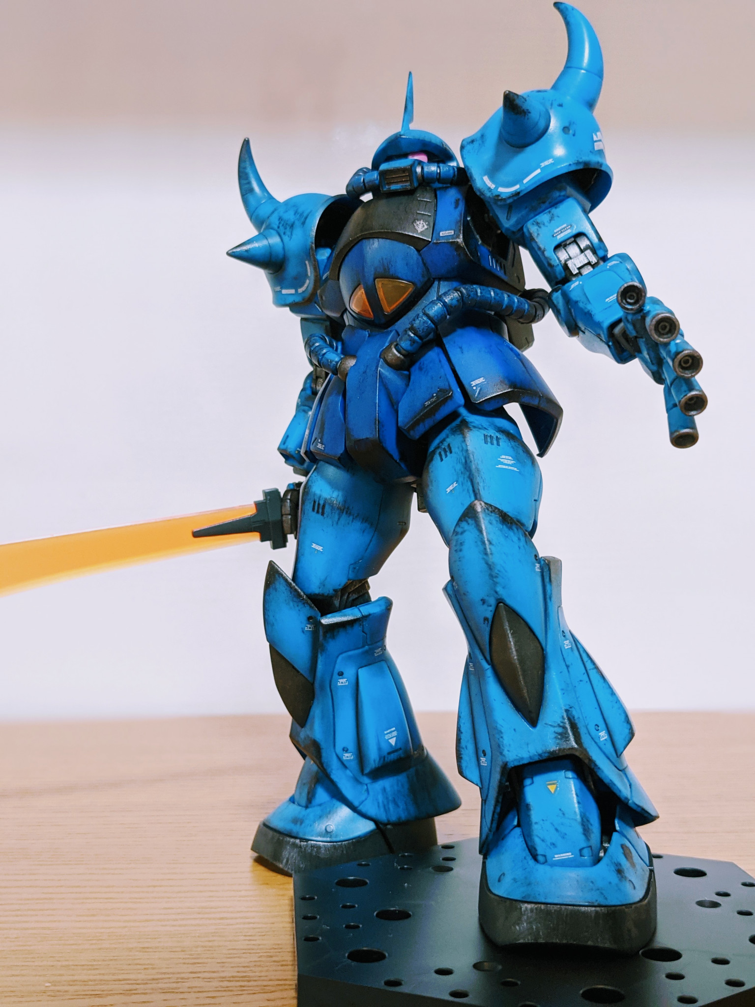 プラモデル 完成品】MG 1/100 グフ Ver.2.0 - www.kibrol.de