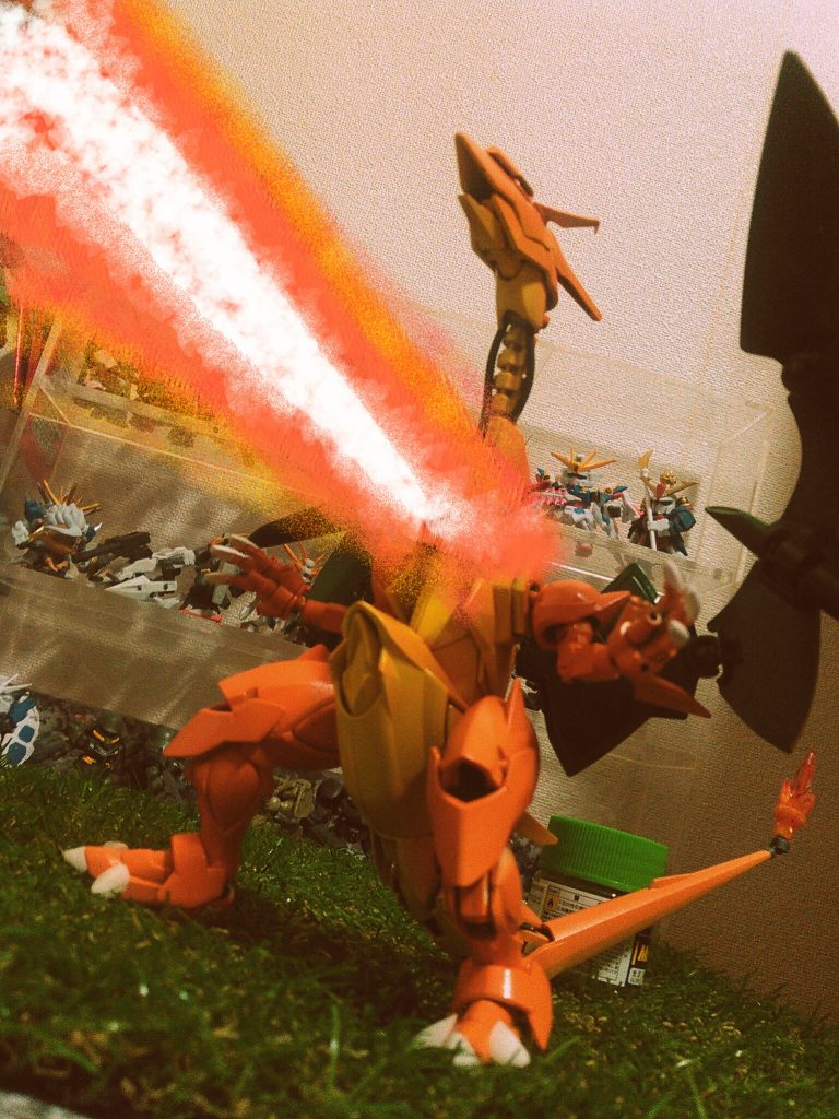 メガダナジン・ドラコフリザードン型モビルスーツ