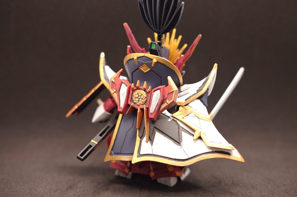 背中がシブい。