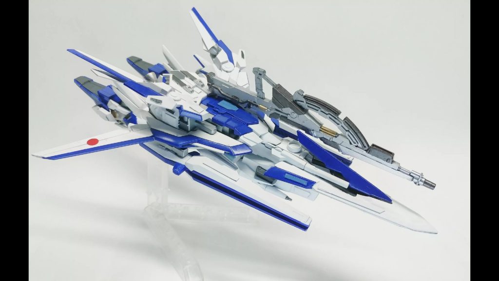 翼には日の丸もつけています。