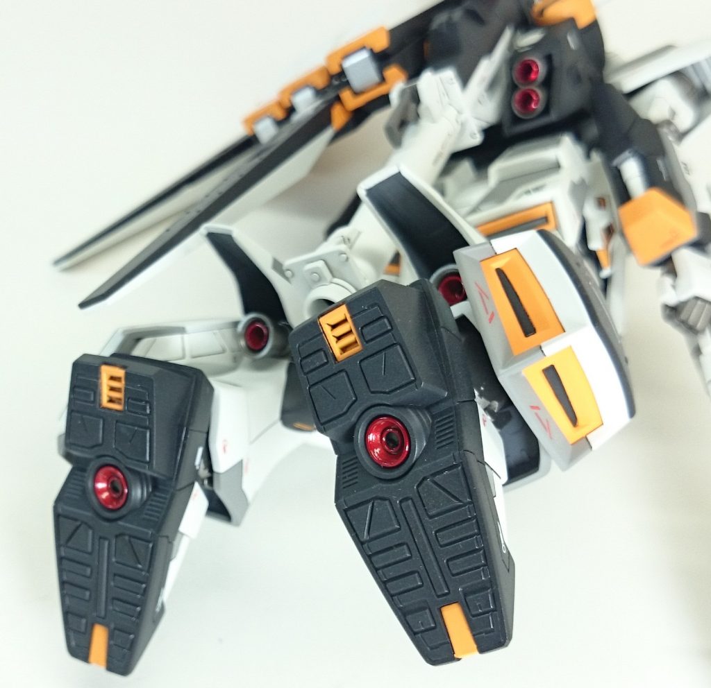 HGUC νガンダムHWS–2枚目/制作者：しろもももぐ