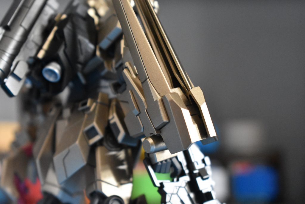 HGUC ユニコーンガンダムUM ゴールド–4枚目/制作者：しろもももぐ