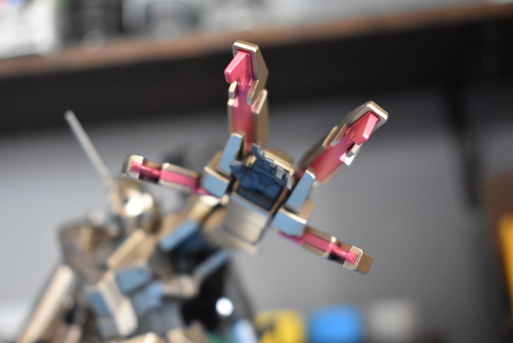 HGUC ユニコーンガンダムUM ゴールド–3枚目/制作者：しろもももぐ