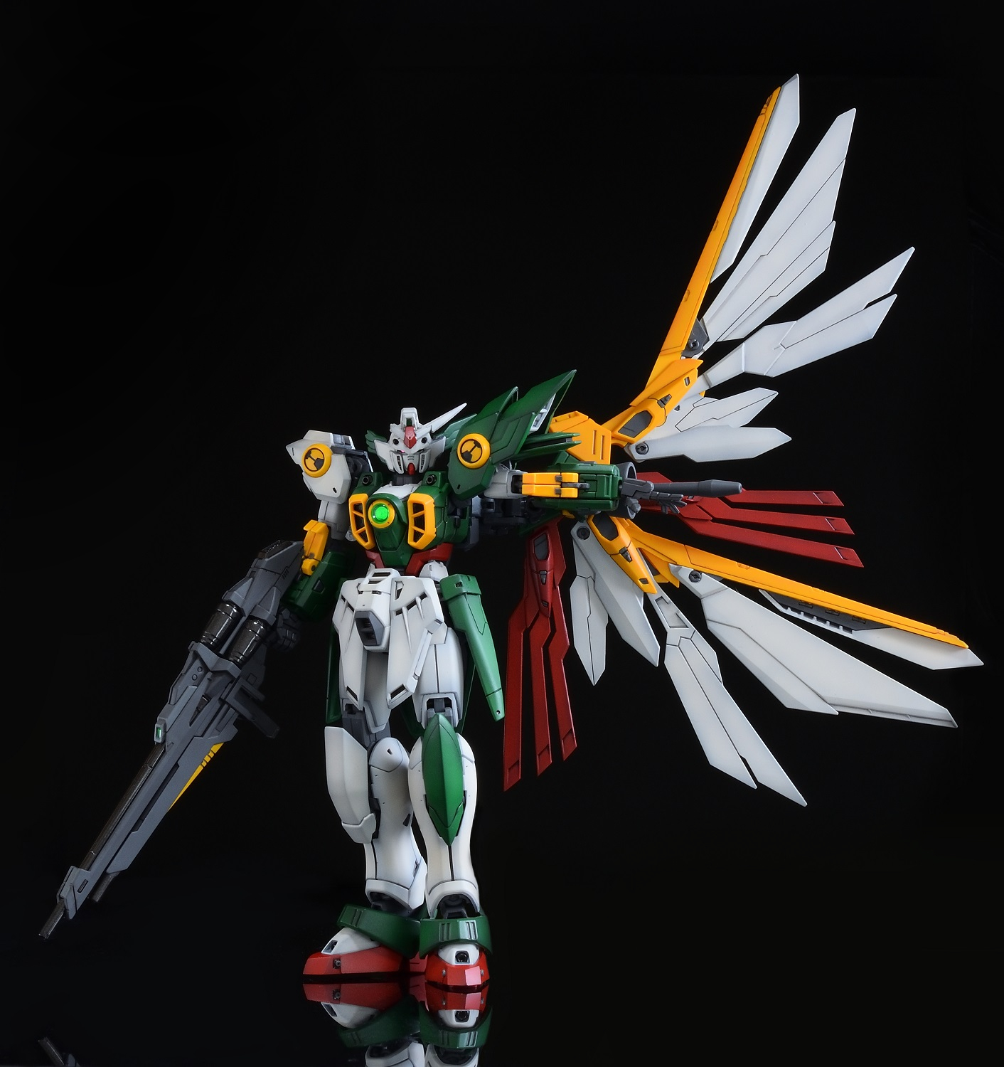 RG×HG ウイングガンダムフェニーチェ｜AS-Rさんのガンプラ作品｜GUNSTA 