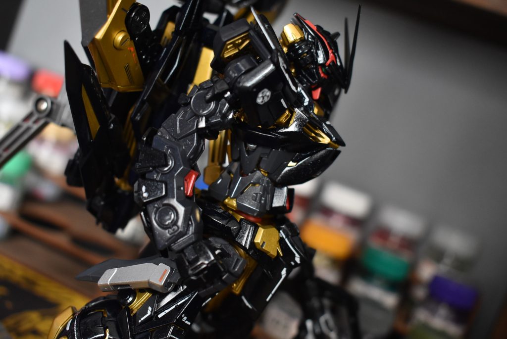 MG GUNDAM ASTRAY RED–2枚目/制作者：しろもももぐ