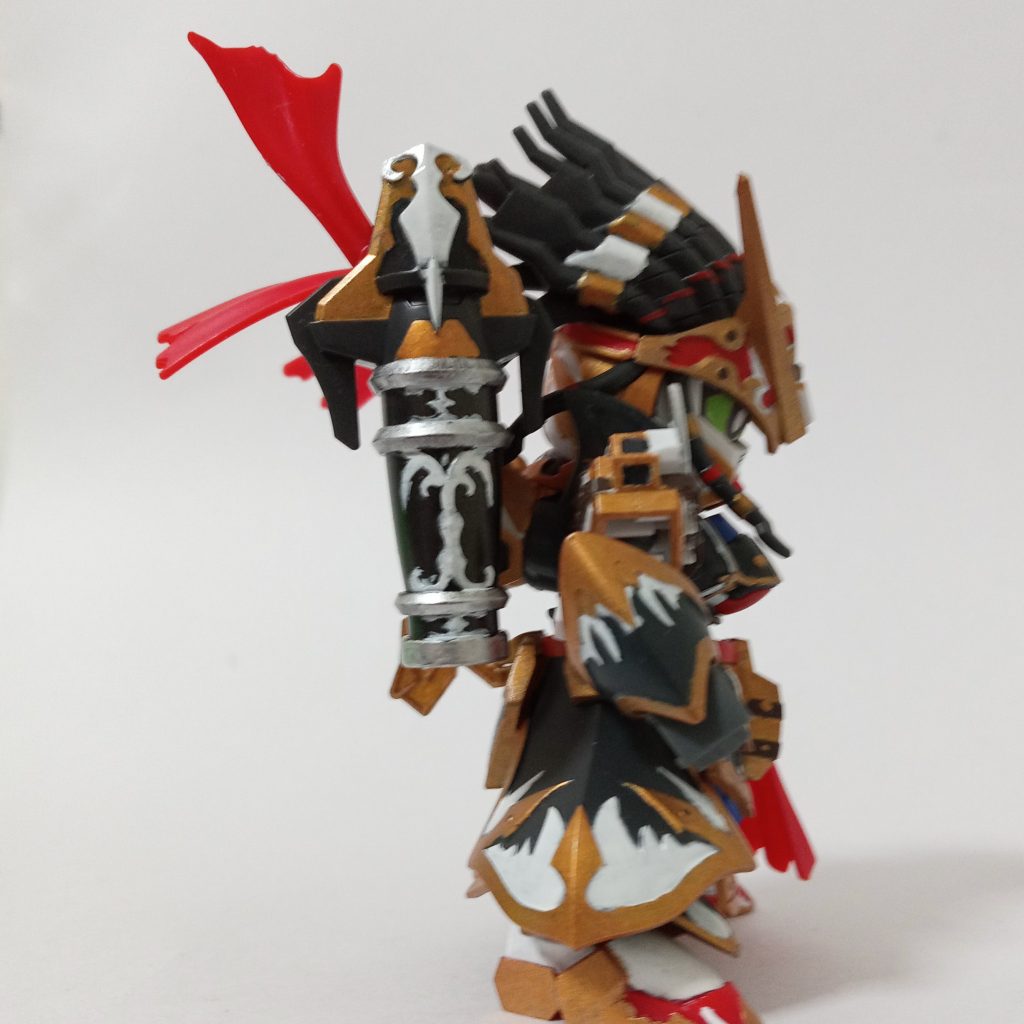 基部はヒンジ型の可動を仕込んだので折りたたむこともできます。