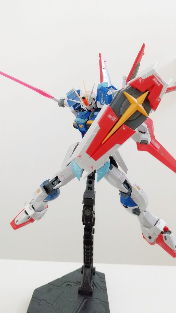 以上、フォースインパルスガンダムでした。完全合体を再現しながら、ここまで可動範囲を広げられたことは驚きの連続でした。ガンプラの進化を感じることができる良キットなので、ぜひこの驚きをみなさんも体験してください笑