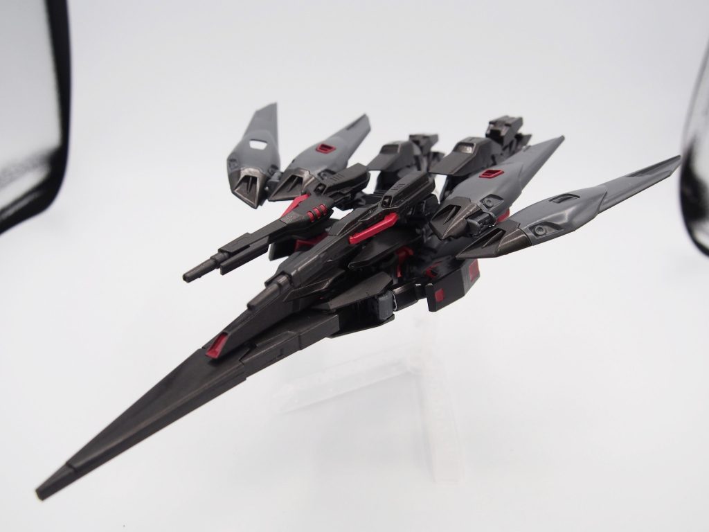 航空形態ウィングガンダムゼロのネオバードモードを参考にしている