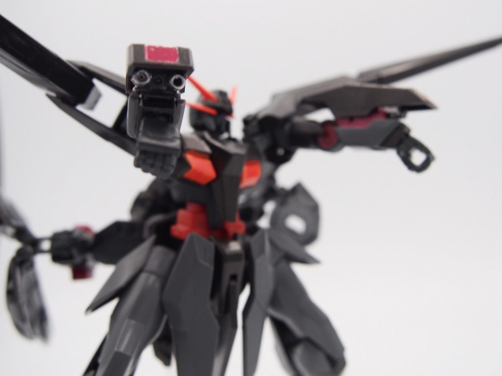 GNサブマシンガンアリオスガンダムのサブウェポン連射性に優れている