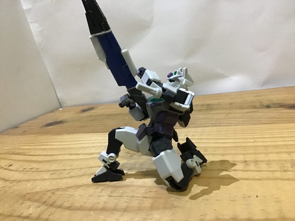 夜明けの鐘を鳴らすポーズ