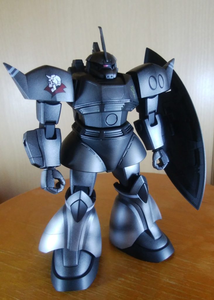 ハッチ閉める事も出来ます。元のパーツだと余裕がないので若干小さい丸いパーツをネオジム磁石でくっつくようにしてます。