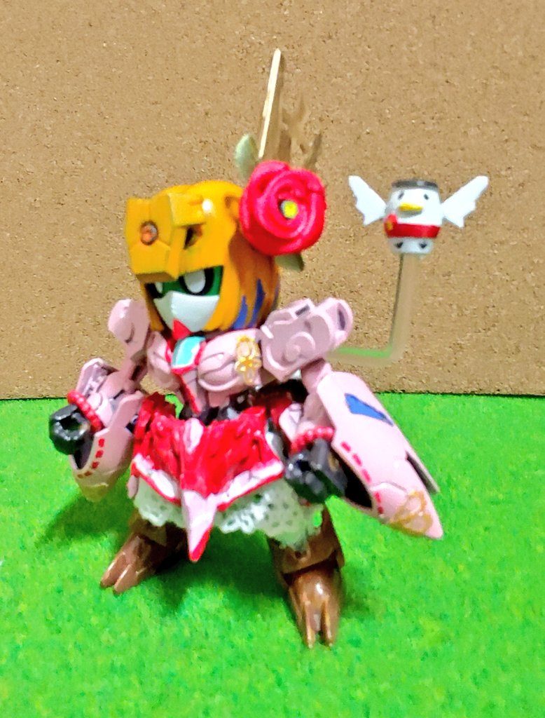 「あたしはセツナ クジョウの島で巫女やってんだ~」クジョウの島の清めの宮で巫女の修行をしている少女でトワ(永久アルテミー)とは同級生であり親友連れている白い小鳥はダイフク