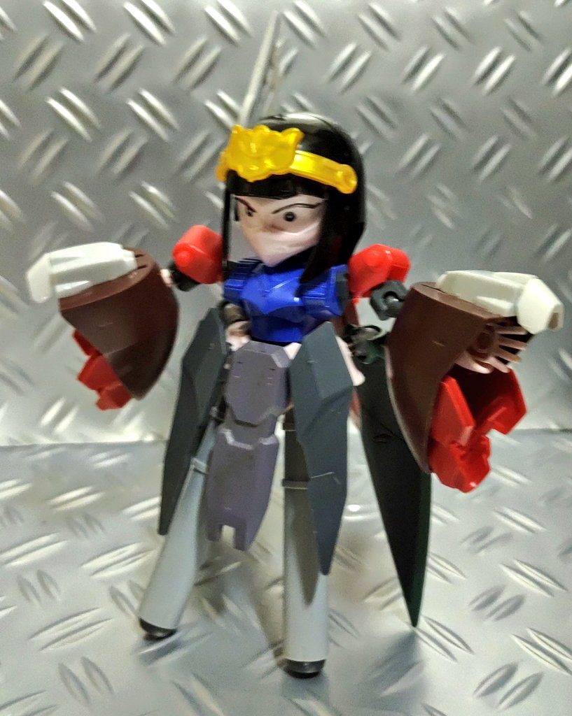 天后は貂蝉キュベレイをベースにジャンクパーツと手芸用品で再現しました