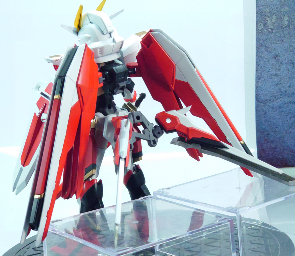 バックショットですアーマーを『着てる』ため、バックパックなどが重すぎて自立出来ない上にスタンドもマトモに使えないと言う想定外がww